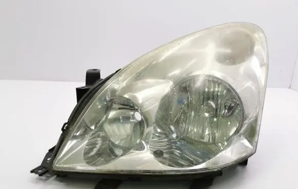 Toyota Corolla Verso AR10 Headlight/headlamp 9073780 E110683