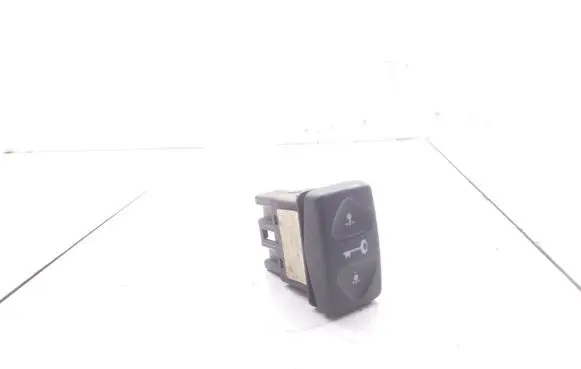 Land Rover Freelander Central locking switch button YUF101530LNF 03035101