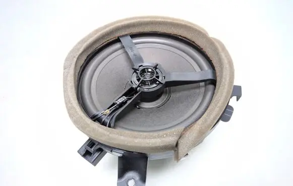Volvo XC90 Rear door speaker 30797138