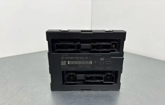 Audi Q5 SQ5 Central body control module 8K0907064JE