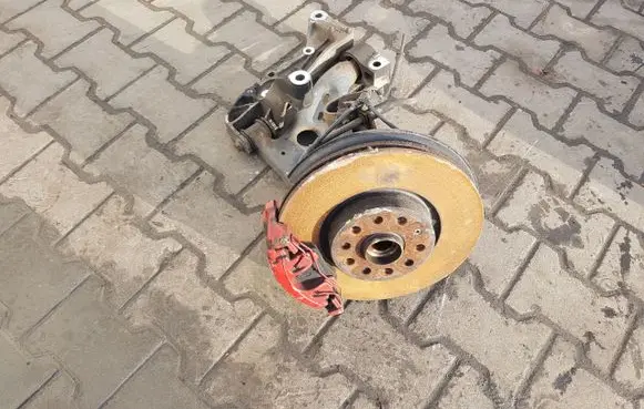 Volkswagen Eos Front wheel hub spindle knuckle