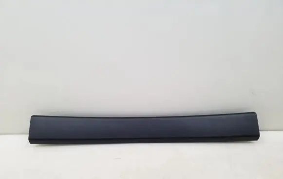 BMW 5 E60 E61 Tailgate trim 7061399