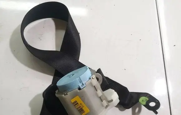 Opel Vectra C Middle seatbelt (rear) 13198073N 13198075F