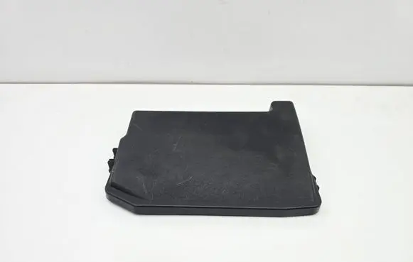 Toyota Prius (XW30) Fuse box cover 8266247150