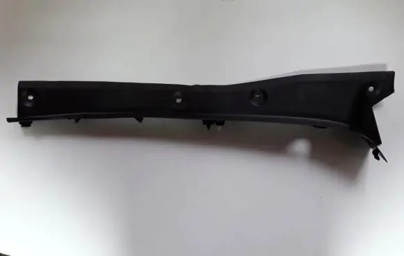 Front arch trim