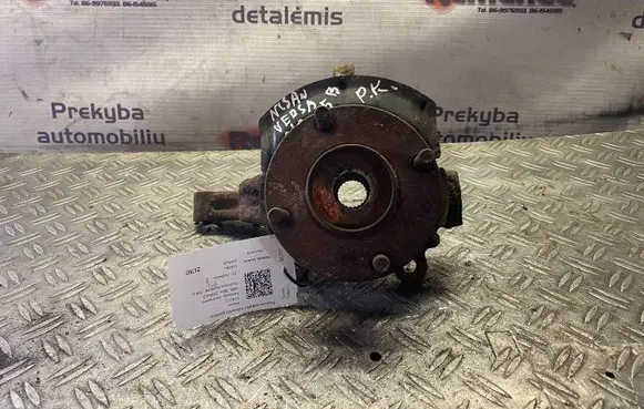 Nissan Tiida C11 Front wheel hub