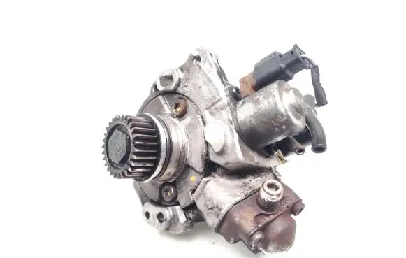 Ford Mondeo MK V Fuel injection high pressure pump 9674984480