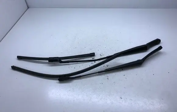 Volkswagen PASSAT B8 Front wiper blade arm 3G1955410 3G1955409