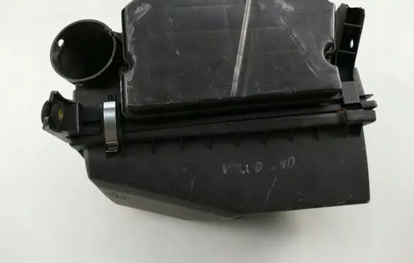 Volvo S40, V40 Air filter box 30866252