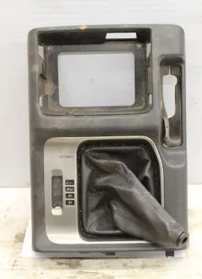 Mitsubishi Pajero Gear shifter surround trim plastic MR580323ZZ02