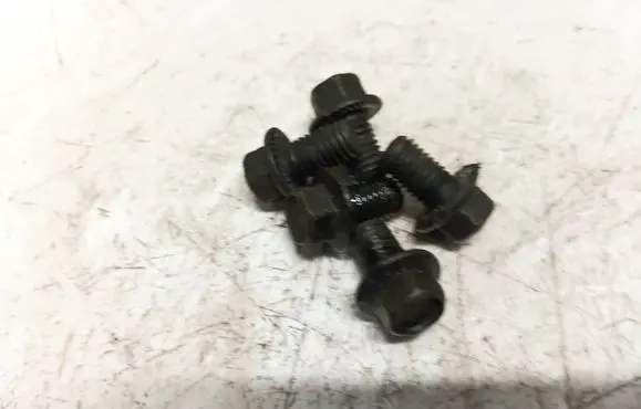 Mazda 5 Nuts/bolts 