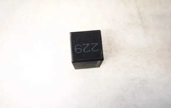 Audi A4 S4 B5 8D Other relay 431955531
