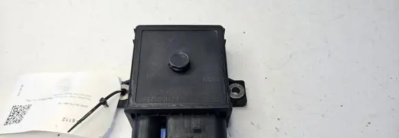 BMW X5 E70 Glow plug pre-heat relay E2110022360