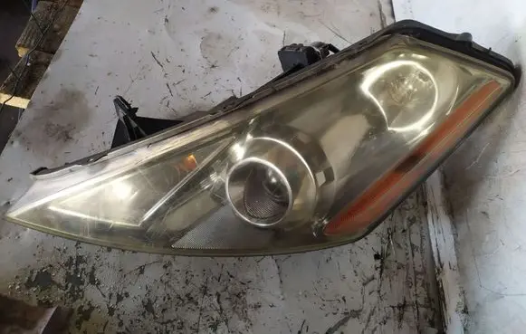 Nissan Murano Z50 Headlight/headlamp 10063699