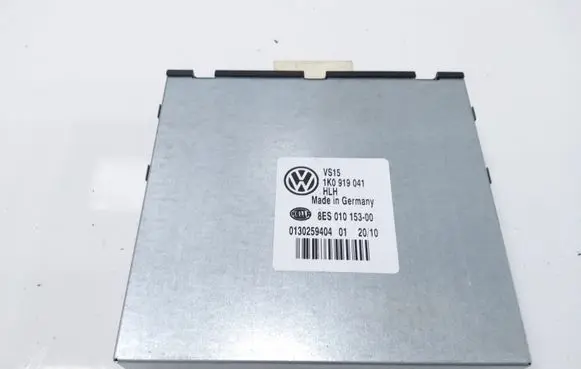 Volkswagen Jetta V Power management control unit 8ES01015300
