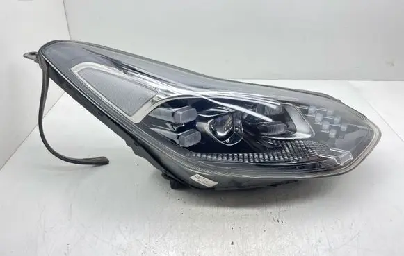 KIA Sportage Headlight/headlamp 92102F1510
