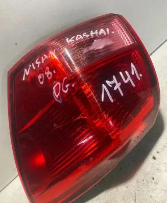 Nissan Qashqai Rear/tail lights