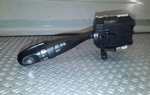 Toyota RAV 4 (XA20) Indicator stalk 42010173682