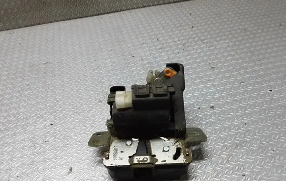 Mitsubishi Colt Tailgate/trunk/boot lock/catch/latch 5808A817