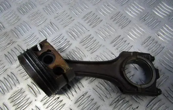 BMW 5 E39 Piston with connecting rod