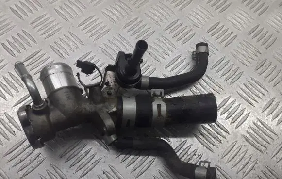 Nissan Qashqai Engine coolant pipe/hose