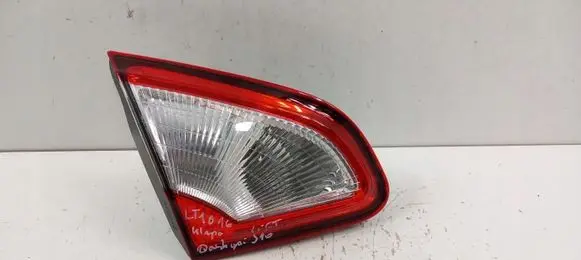 Nissan Qashqai Tailgate rear/tail lights