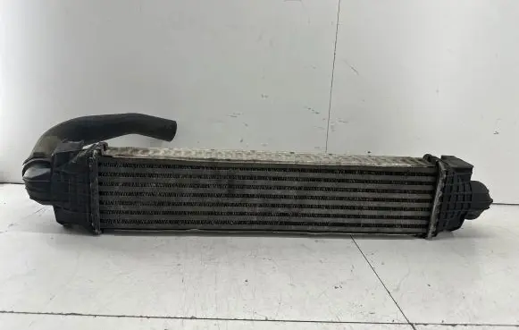 Ford C-MAX I Intercooler radiator 3M5H9L440AE 22MAR200707