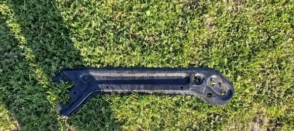 Skoda Octavia Mk4 Headlight/headlamp mounting bracket 5E3805932