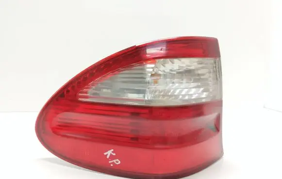 Mercedes-Benz E W211 Rear/tail lights 379135