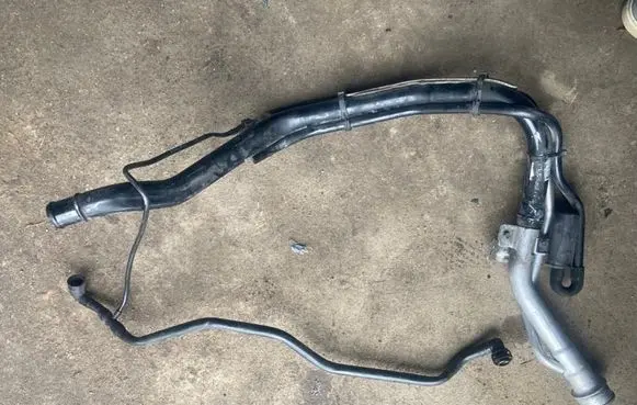 Volvo XC60 Fuel tank filler neck pipe 30769252