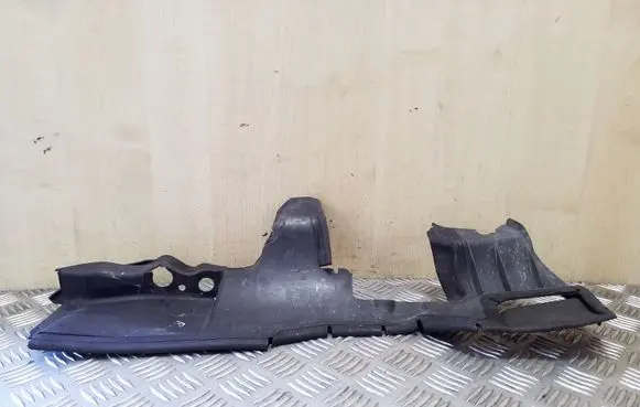 BMW X5 E53 Intercooler air guide/duct channel 51718264182 8264182