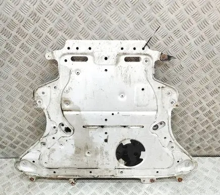 BMW 5 G30 G31 G38 Engine splash shield/under tray 6865263