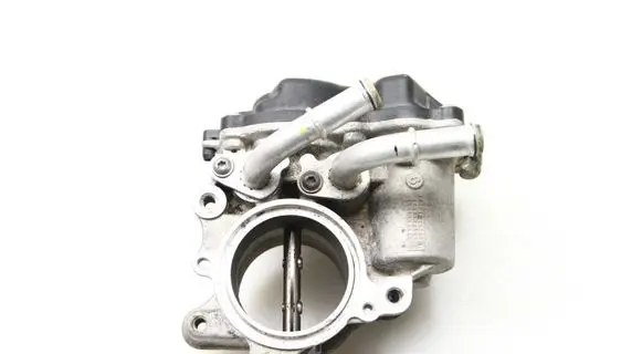 Volkswagen Tiguan Throttle valve 04L128059AA