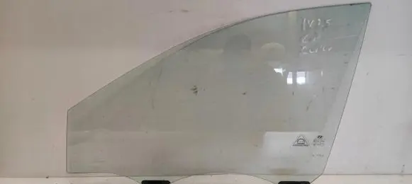 Hyundai ix35 Front windscreen/windshield window 