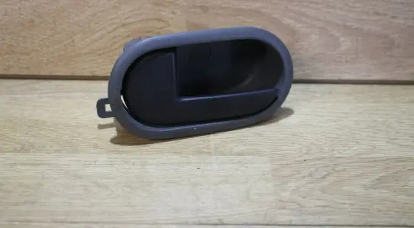 Ford Fiesta Front door interior handle 2S61A22601