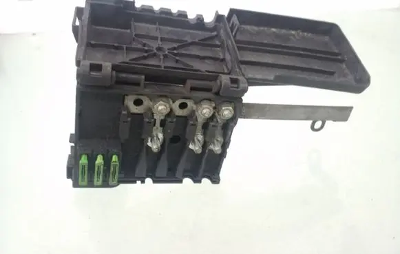 Volkswagen Golf IV Fuse module 1J0937550