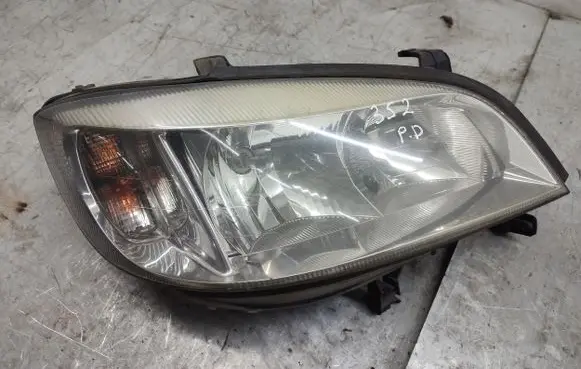 Opel Zafira A Headlight/headlamp