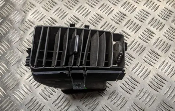 Mercedes-Benz Sprinter W906 Dashboard side air vent grill/cover trim A9068301754