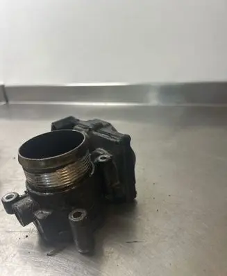 Skoda Octavia Mk2 (1Z) Throttle valve 03L128063E A2C53338105