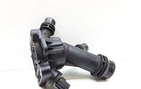 Thermostat/thermostat housing