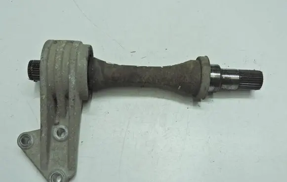 Suzuki SX4 Front differential mounting bracket 