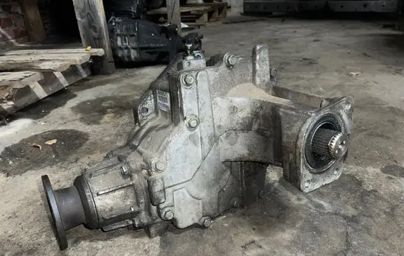Hyundai Tucson JM Gearbox transfer box case JMVGT070100364