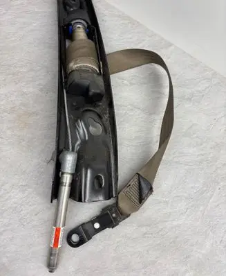 Volvo XC90 Front seatbelt 8639414