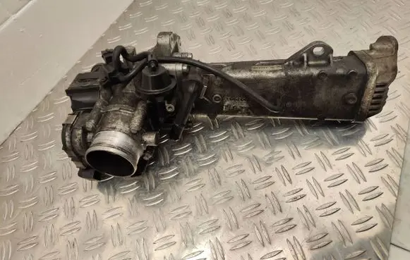 Volvo XC60 EGR valve cooler 31272702
