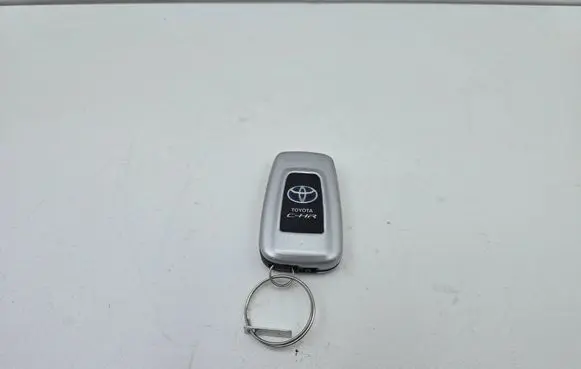 Toyota C-HR I Ignition key/card 