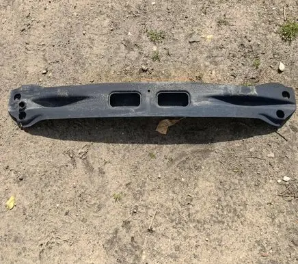 Mitsubishi Colt Front bumper cross member 51818694