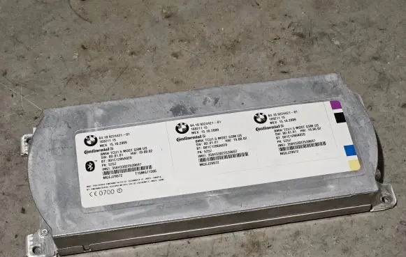 BMW X6 E71 Bluetooth control unit module 9224421