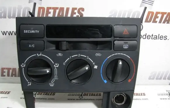 Toyota Corolla Verso E121 Climate control unit 5553313010