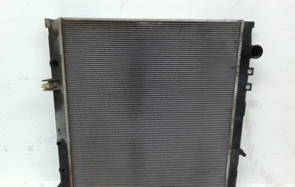 Toyota Hilux (AN120, AN130) Coolant radiator 26403201 2640320101