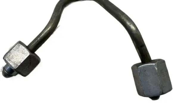 Toyota Avensis T270 Fuel injector supply line/pipe 